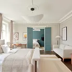 Large 4 Bedroom With Balcony & Bathtub In Cph Appartement
