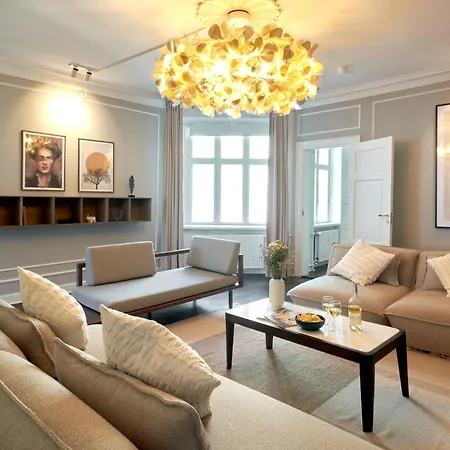Large 4 Bedroom With Balcony & Bathtub In Cph Appartement *
