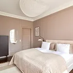Large 4 Bedroom With Balcony & Bathtub In Cph * كوبنهاجن