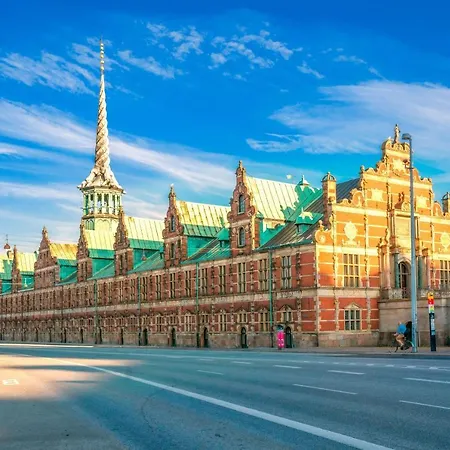 Large 4 Bedroom With Balcony & Bathtub In Cph Lejlighed København