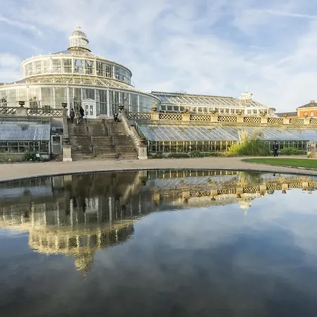 Large 4 Bedroom With Balcony & Bathtub In Cph * Kopenhagen