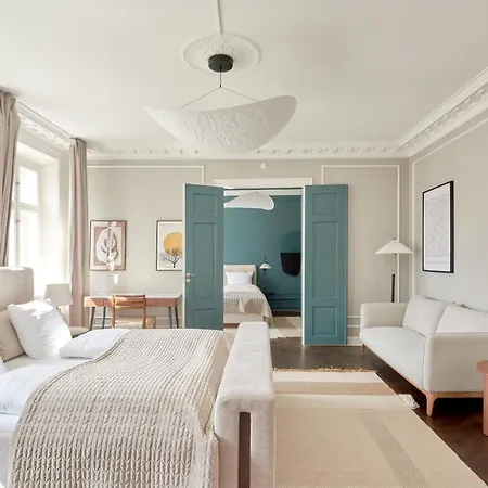 Large 4 Bedroom With Balcony & Bathtub In Cph Lejlighed