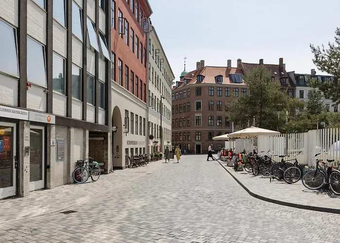 Апартаменты Large 4 Bedroom With Balcony & Bathtub In Cph