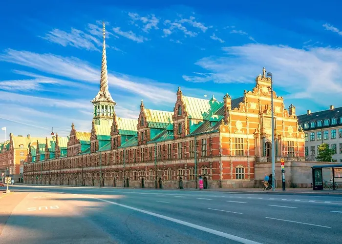 Large 4 Bedroom With Balcony & Bathtub In Cph Апартаменты Копенгаген