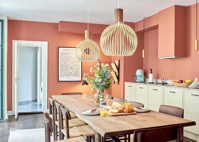 Large 4 Bedroom With Balcony & Bathtub In Cph Копенгаген