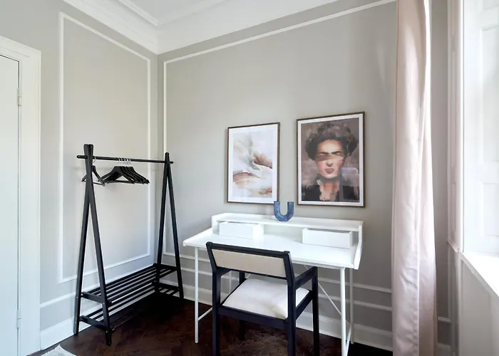 Апартаменты Large 4 Bedroom With Balcony & Bathtub In Cph *