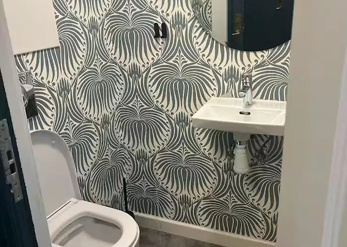 Апартаменты Large 4 Bedroom With Balcony & Bathtub In Cph Копенгаген