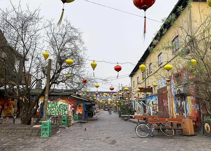 Appartamento Large 4 Bedroom With Balcony & Bathtub In Cph