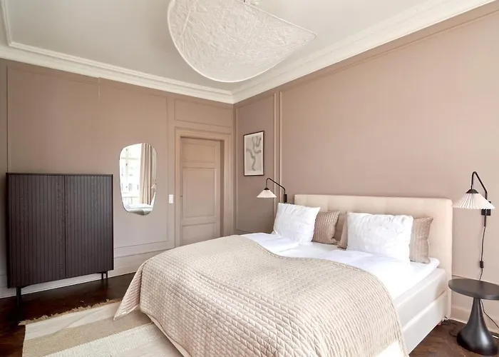 Large 4 Bedroom With Balcony & Bathtub In Cph * Copenaghen