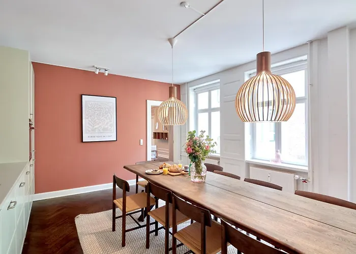 Appartamento Large 4 Bedroom With Balcony & Bathtub In Cph